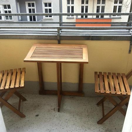 Sunny Studio At Wismarplatz Berlim Exterior foto